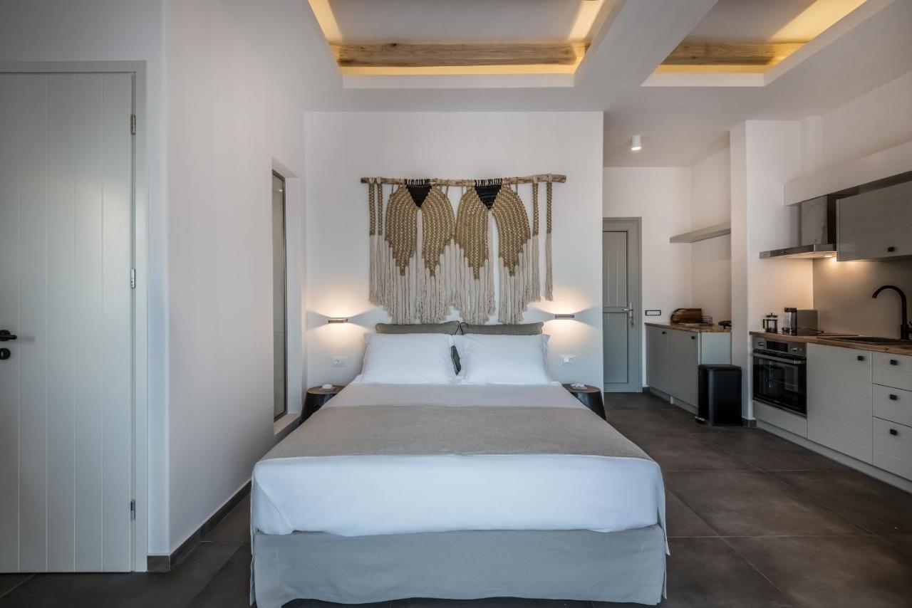Vivere Luxury Suites Pera Gyalos Exterior photo