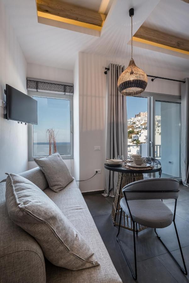 Vivere Luxury Suites Pera Gyalos Exterior photo